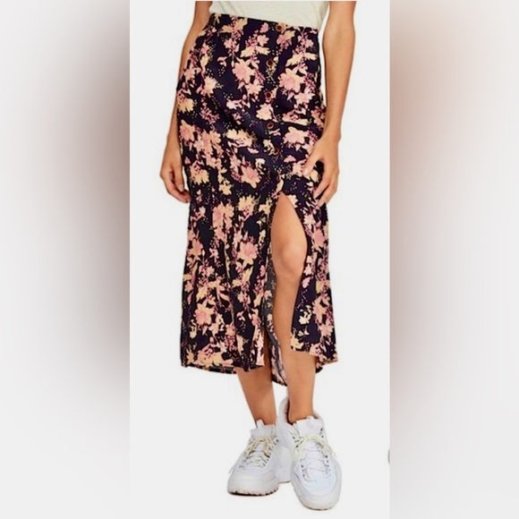Free People Retro Love Black Floral Print Button Front Midi Skirt - Picture 4 of 11